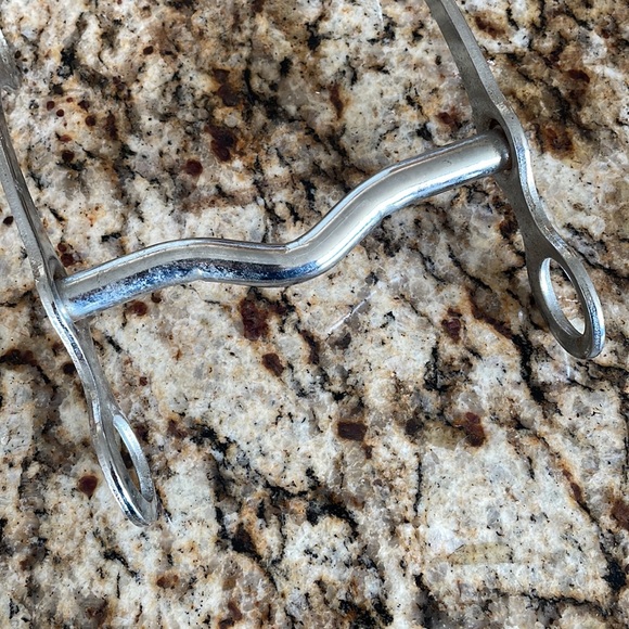 Western Chrome Plated Low Port Curb - Picture 4 of 4